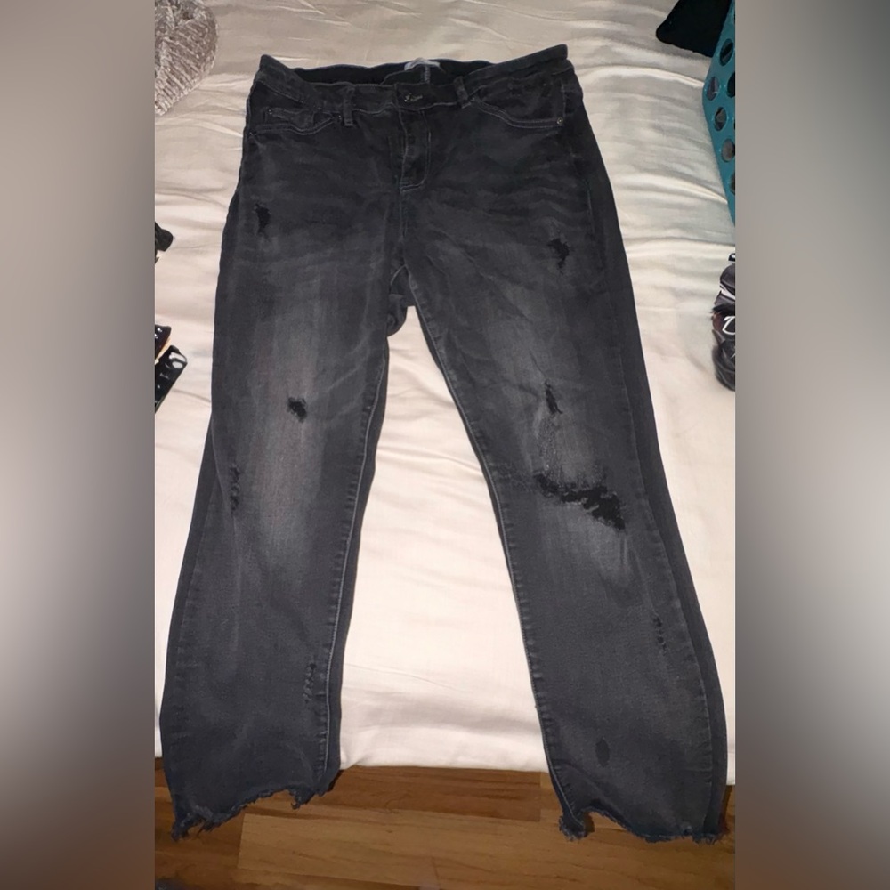 Women’s Distressed Black Jeans